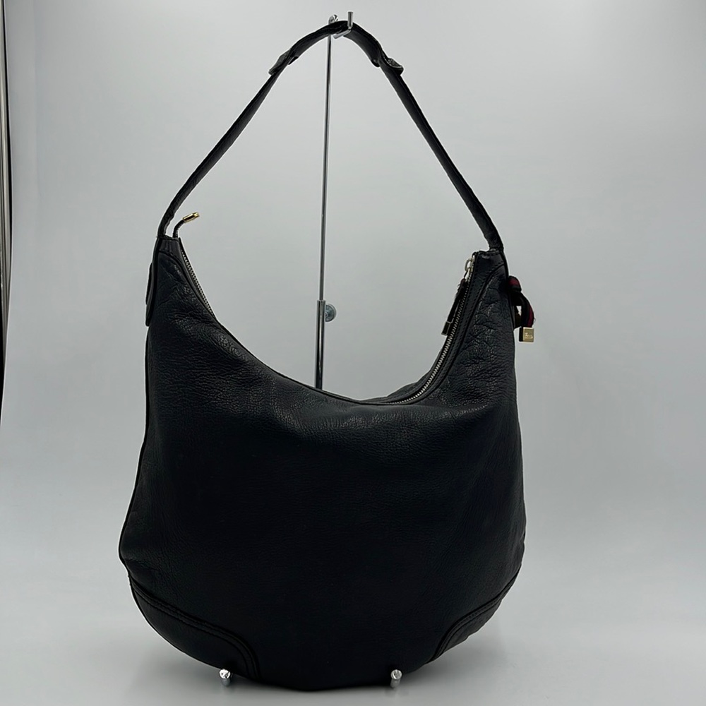 Authentic Gucci Black Leather Shoulder bag / Hobo